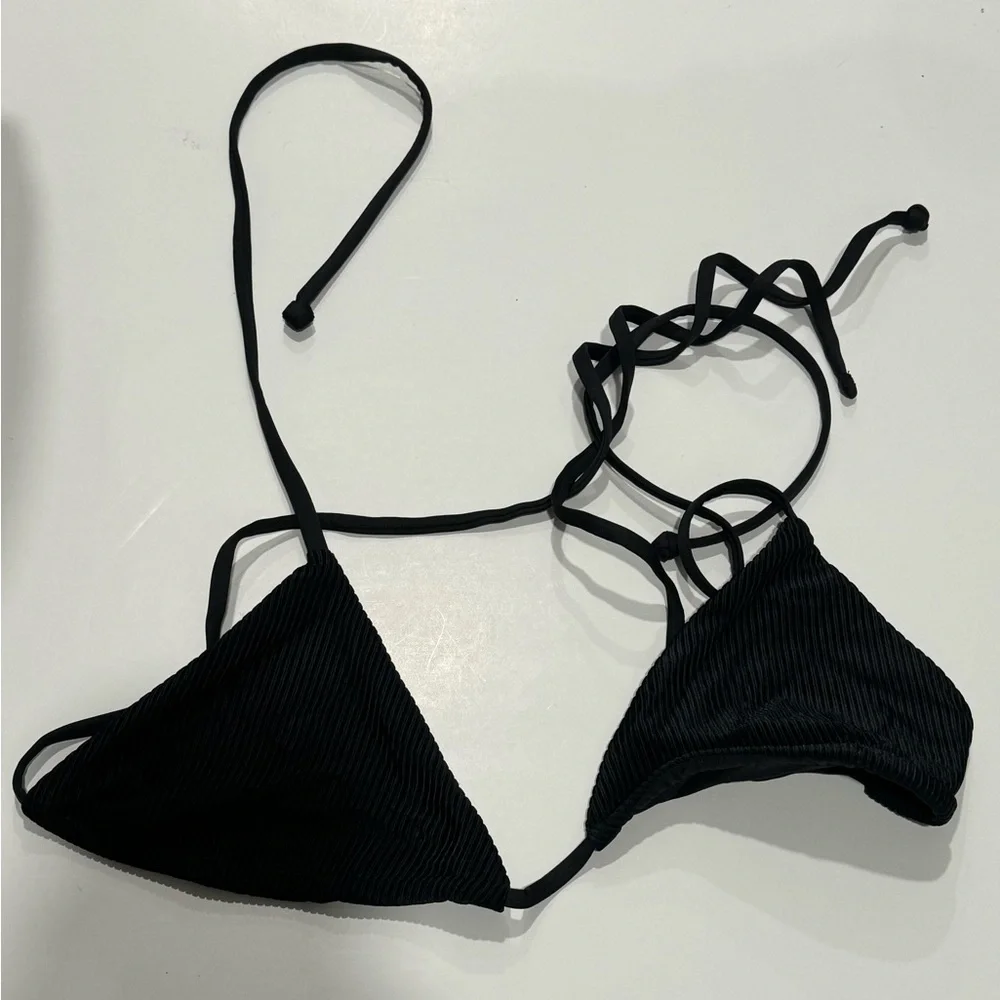 Frankies Bikinis questions leave